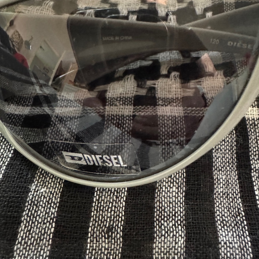 Diesel Gray Sunglasses - Picture 2 of 12